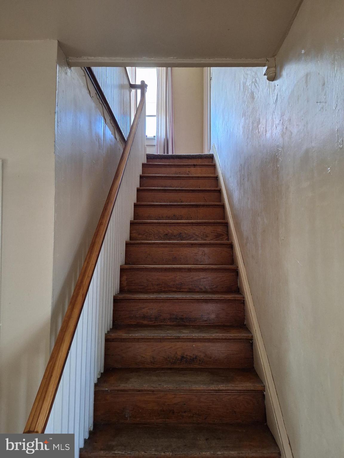 3803 Cedardale Road Baltimore, MD 21215 - Photo 21 of 56 a view of entryway