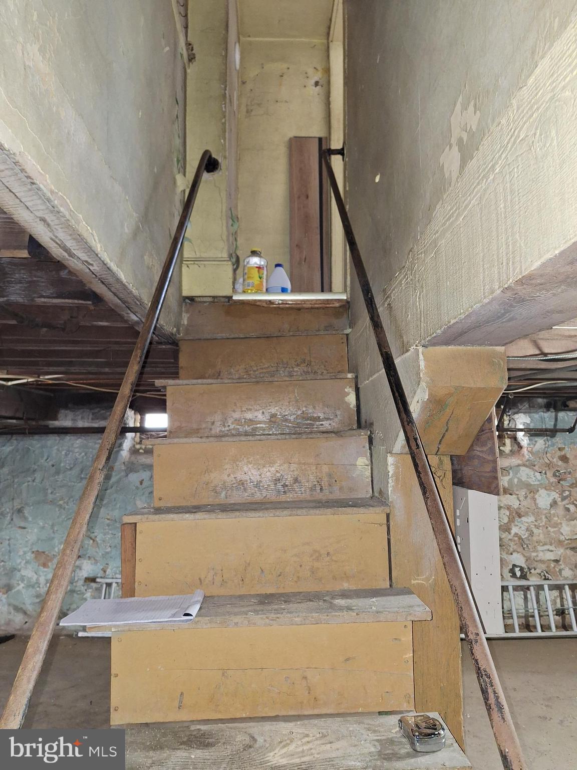 3803 Cedardale Road Baltimore, MD 21215 - Photo 56 of 56 a view of entryway