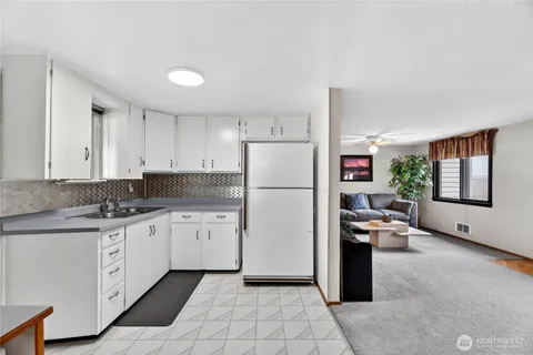 $749,000 | 17830 116th Avenue Southeast, Renton, WA 98058