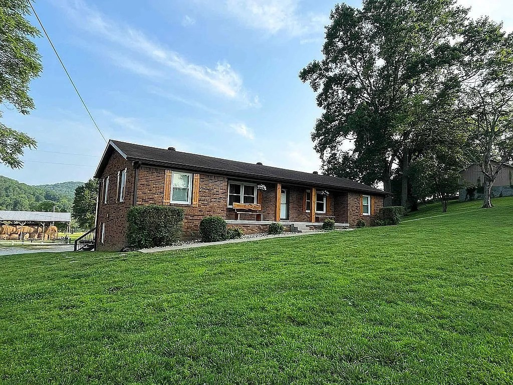 145 McCall Street Carthage, TN 37030 - Photo 2 of 35 Gallery Image 2