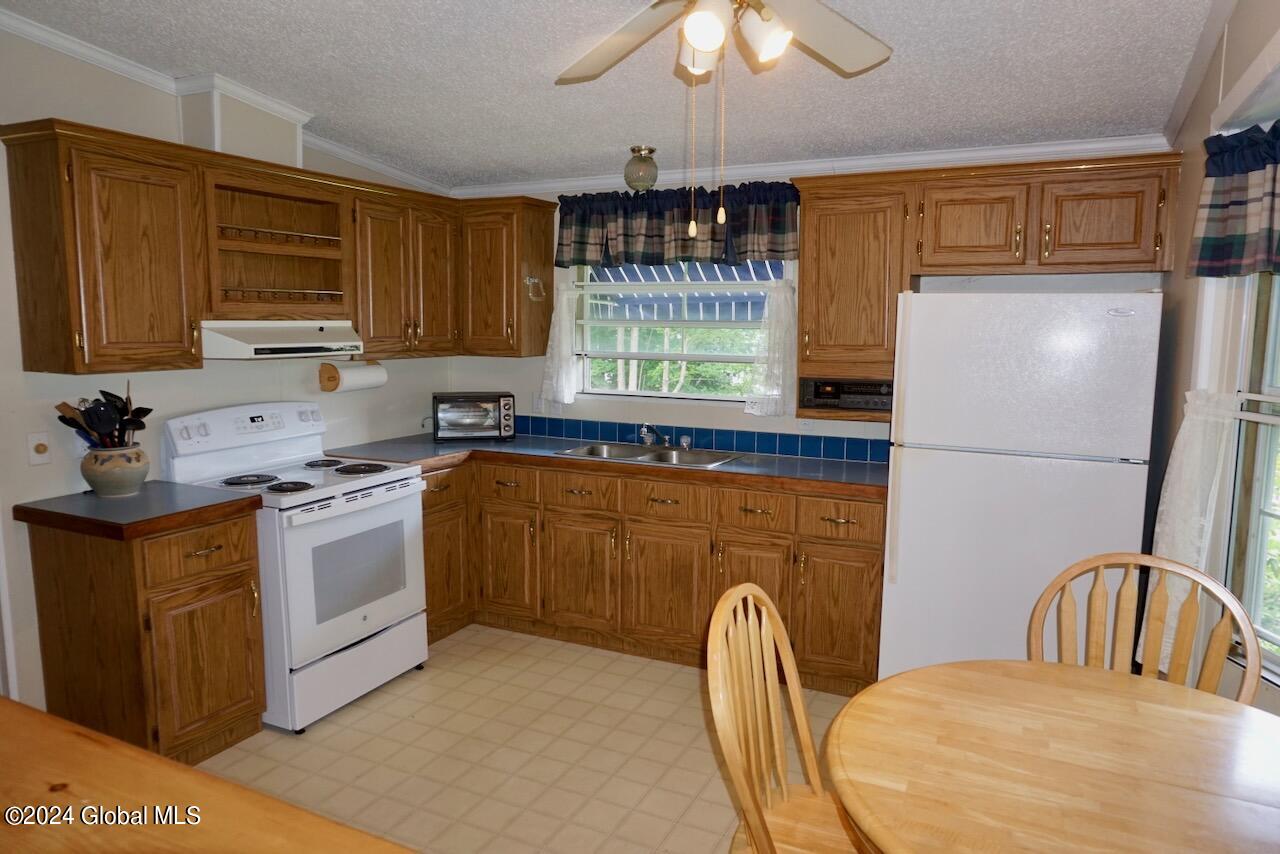 569 North Shore Road Edinburg, NY 12835 - Photo 2 of 35 DSC04344