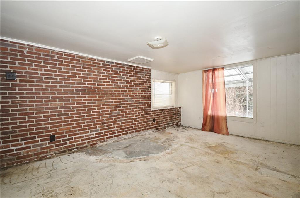 3320 Ridgway Street Pittsburgh, PA 15213 - Photo 6 of 23 Gallery Image 6