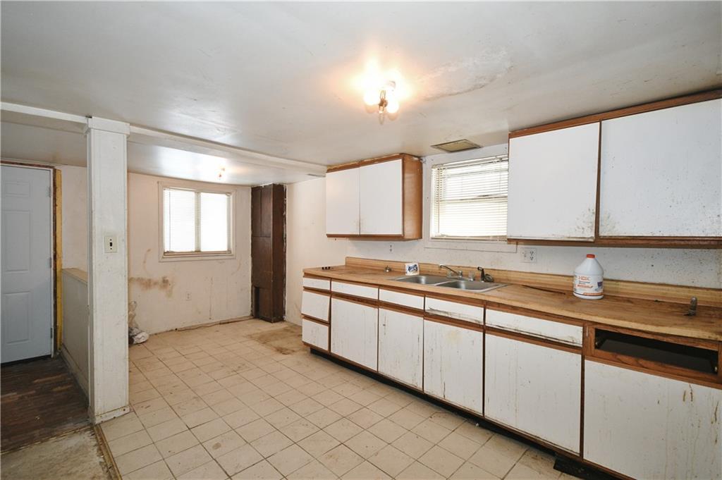 3320 Ridgway Street Pittsburgh, PA 15213 - Photo 8 of 23 Gallery Image 8