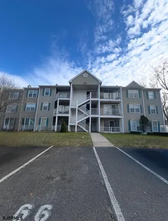 $174,000 | 69 Iroquois Drive, Unit 15, Galloway Township, NJ 08205