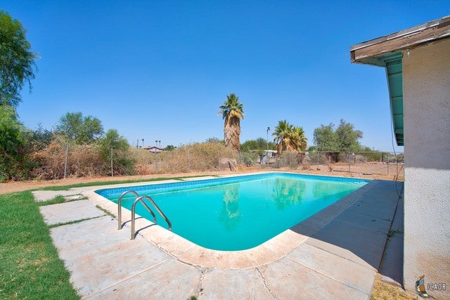 644 West Main Road, Unit B El Centro, CA 92243 - Photo 3 of 41 Gallery Image 3
