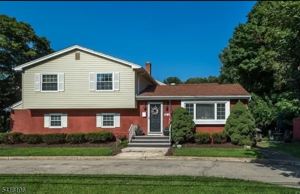 $557,033 | 521 Hamburg Turnpike, Unit A, Pompton Lakes, NJ 07442