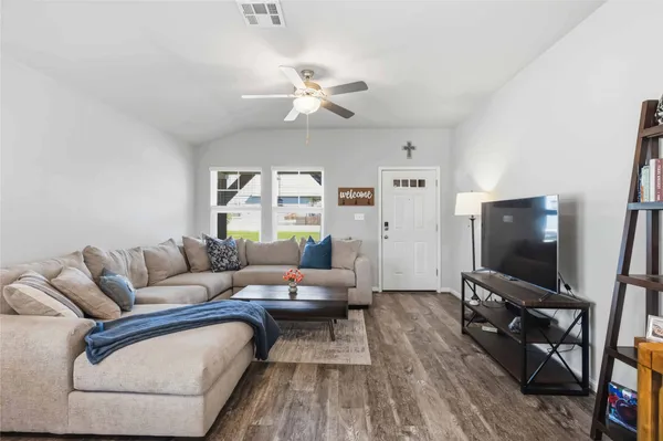 $2,100 | 805 Russet Rock Drive, Austin, TX 78748
