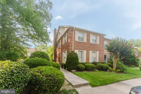 $3,400 | 8001 Bethelen Woods Lane, Springfield, VA 22153