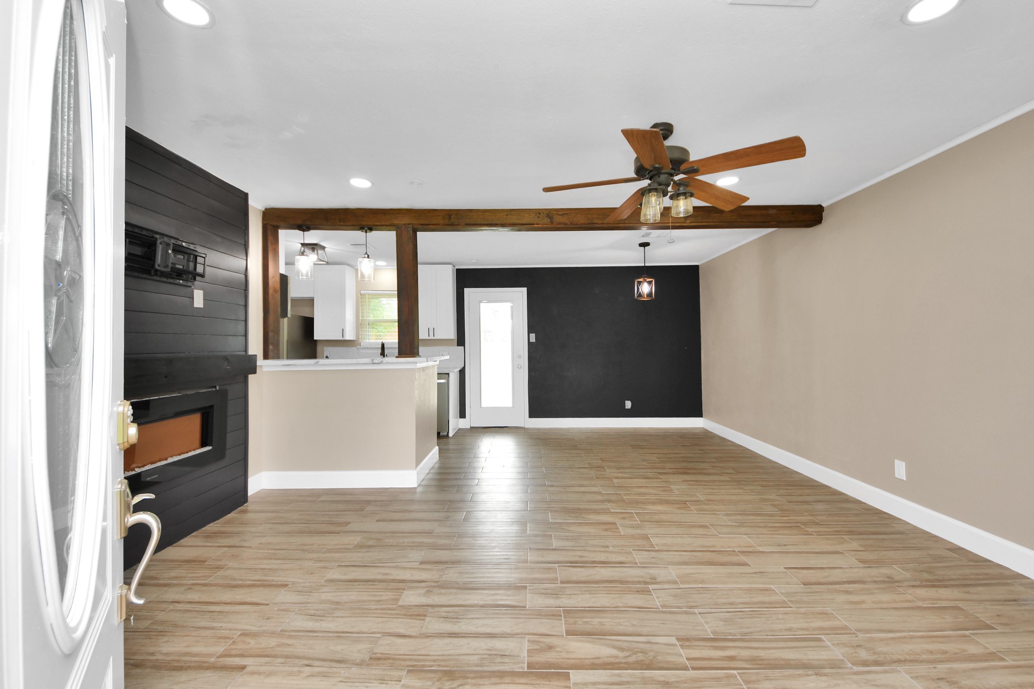 12733 7th Street Santa Fe, TX 77510 - Photo 2 of 37