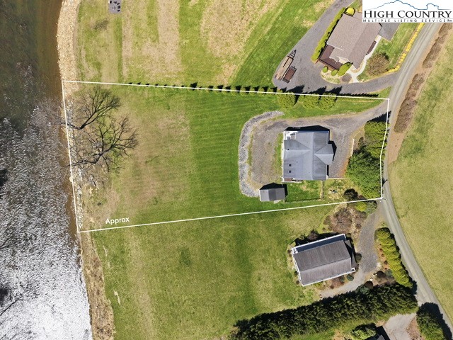 154 Beau Rivage Drive Crumpler, NC 28617 - Photo 24 of 34 a room with toys