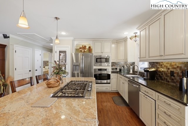 154 Beau Rivage Drive Crumpler, NC 28617 - Photo 5 of 34