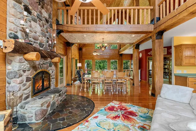 $1,100,000 | W8310 Meyer Lane, Crivitz, WI 54114