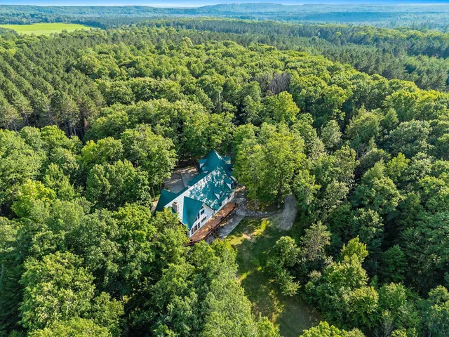 $1,100,000 | W8310 Meyer Lane, Crivitz, WI 54114