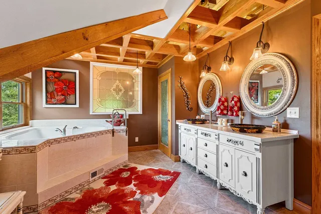 $1,100,000 | W8310 Meyer Lane, Crivitz, WI 54114