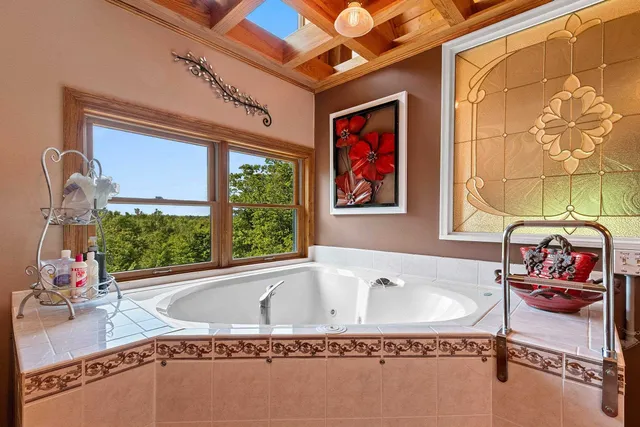 $1,100,000 | W8310 Meyer Lane, Crivitz, WI 54114