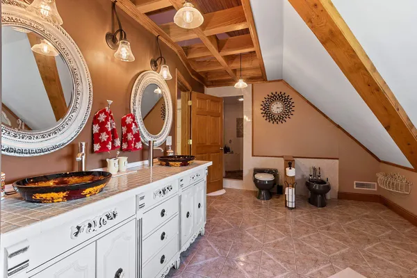 $1,100,000 | W8310 Meyer Lane, Crivitz, WI 54114