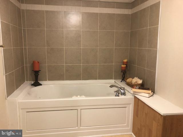5108 Harney Road Taneytown, MD 21787 - Photo 33 of 68 Main level full bath