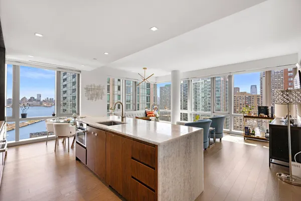 $1,475,000 | 75 Park Lane South, Unit 1607, Jersey City, NJ 07310