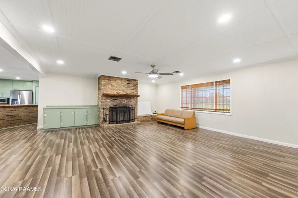 $299,000 | 1422 East Maple Avenue, Eunice, LA 70535