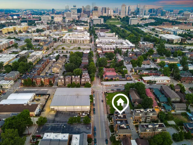 $1,100,000 | 1313 5th Avenue North, Nashville, TN 37208