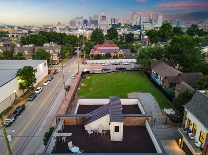 $1,100,000 | 1313 5th Avenue North, Nashville, TN 37208