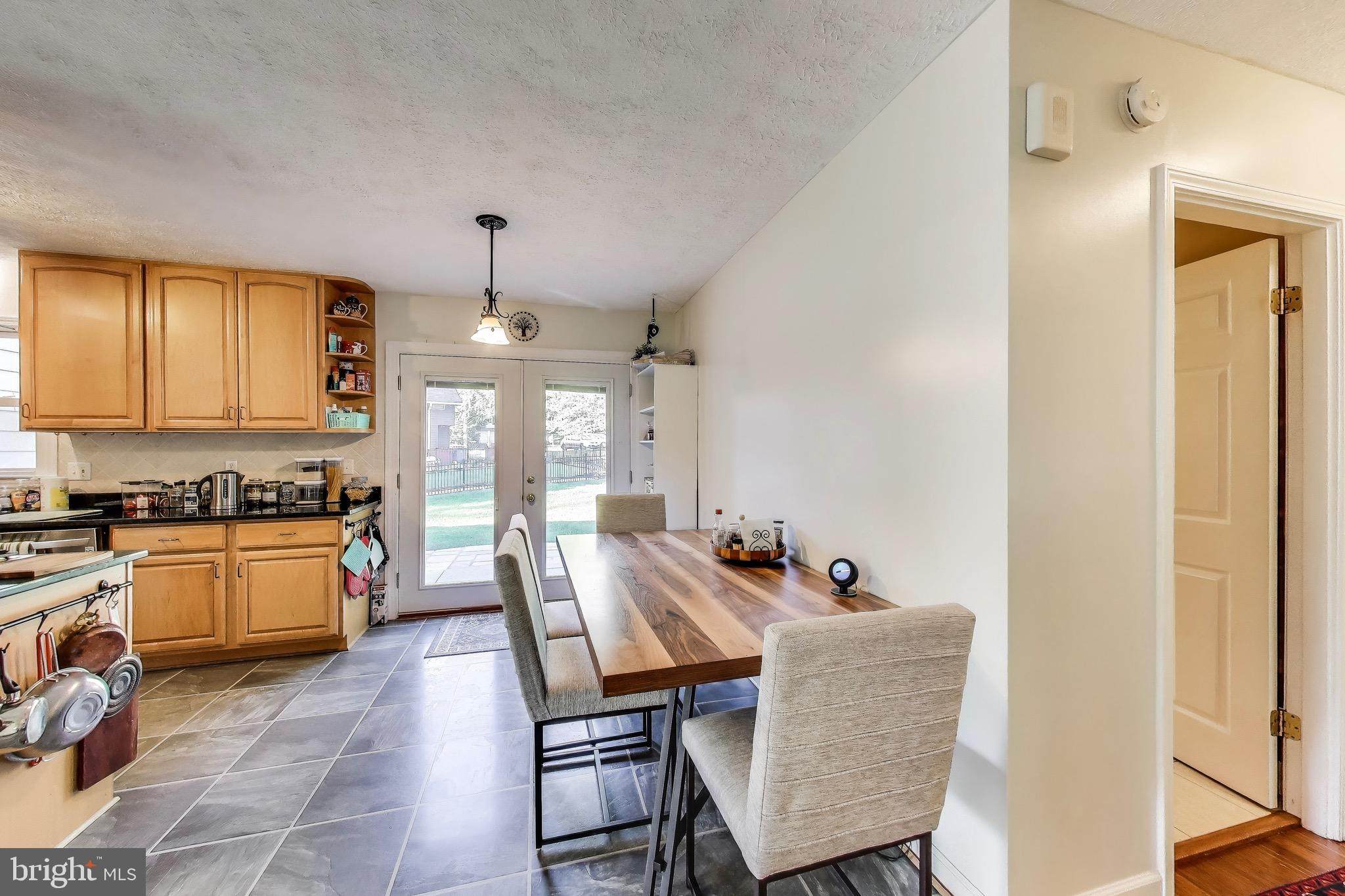 7726 Seven Locks Road Bethesda, MD 20817 - Photo 6 of 35