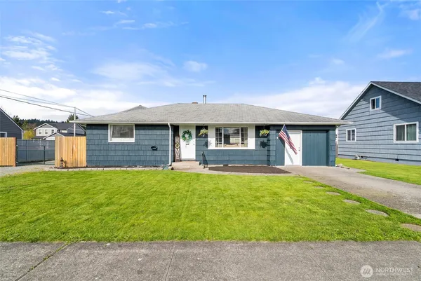 $525,000 | 120 Tacoma Avenue Northwest, Orting, WA 98360
