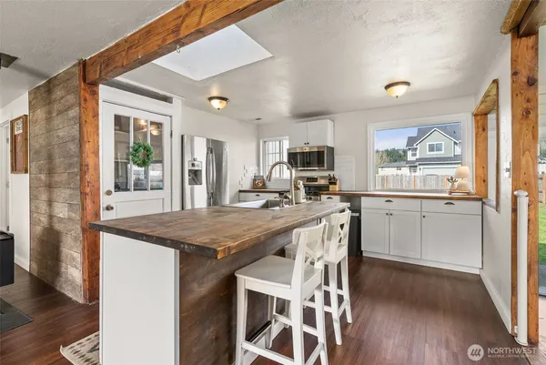 $525,000 | 120 Tacoma Avenue Northwest, Orting, WA 98360