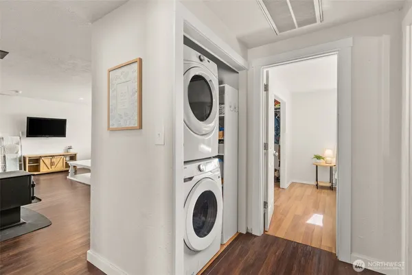 $525,000 | 120 Tacoma Avenue Northwest, Orting, WA 98360