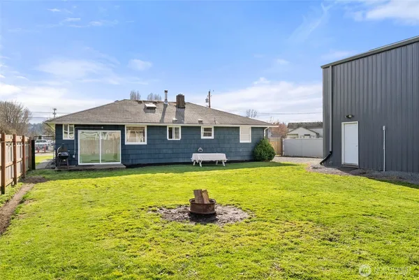 $525,000 | 120 Tacoma Avenue Northwest, Orting, WA 98360