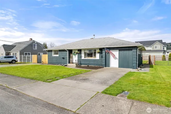 $525,000 | 120 Tacoma Avenue Northwest, Orting, WA 98360