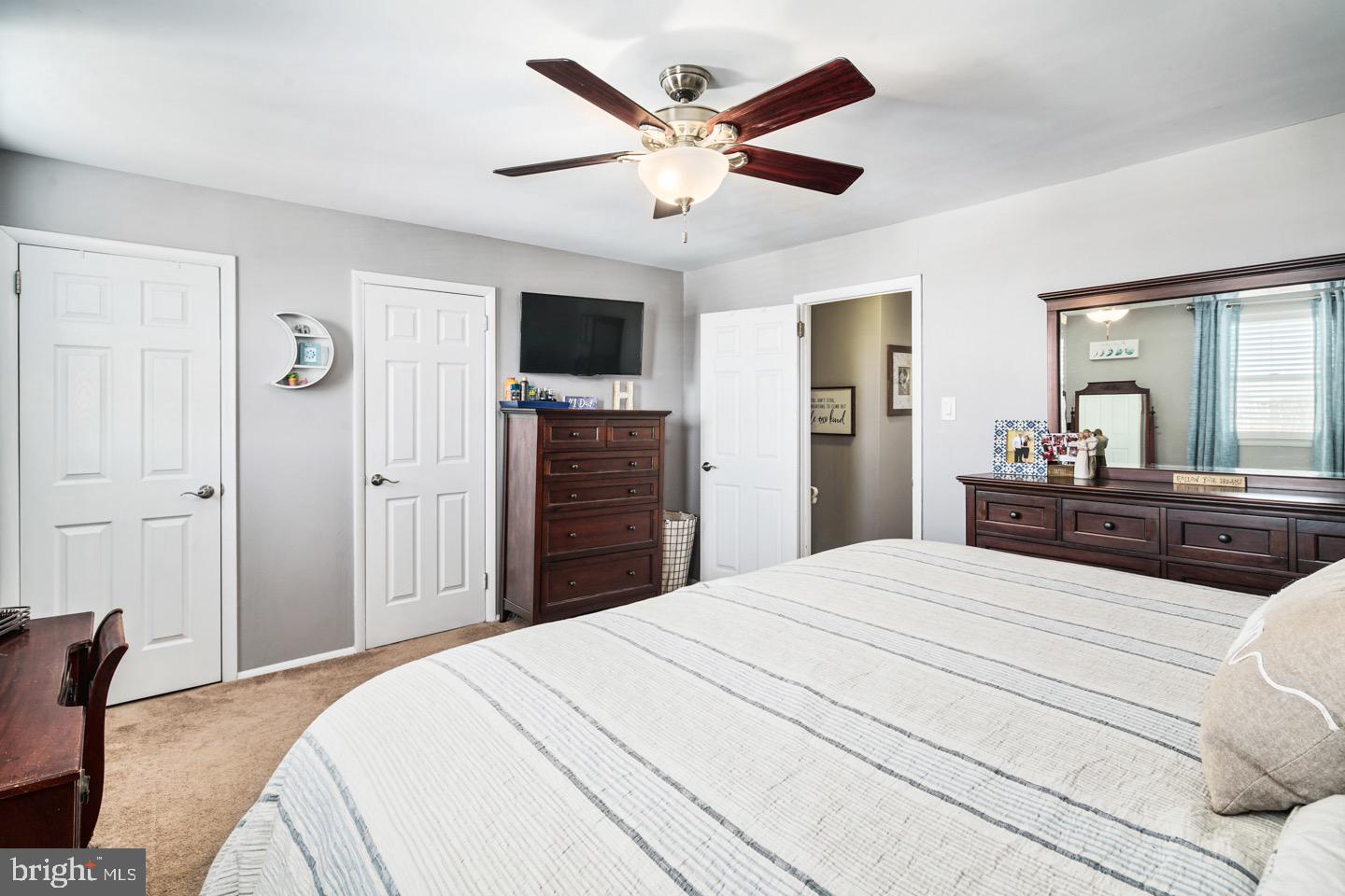 12057 Covert Road Philadelphia, PA 19154 - Photo 24 of 41 Gallery Image 24