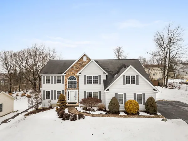 $585,000 | 1161 Sapphire Drive, Endicott, NY 13760