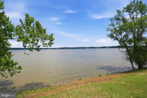 $1,750,000 | 1100 Cataway Place, Bryans Road, MD 20616
