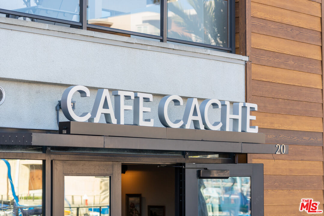 311 Bora Bora Way, Unit 315 Marina del Rey, CA 90292 - Photo 31 of 34 a close view of meter board