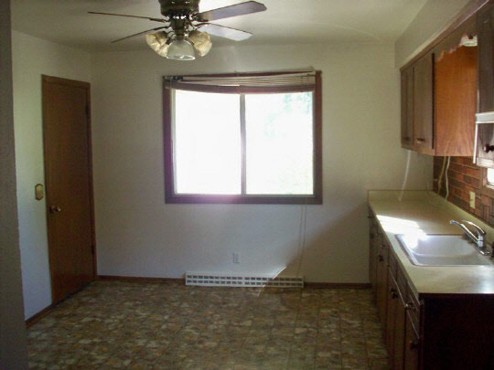1899 Post Road Beloit, WI 53511 - Photo 4 of 5 Gallery Image 4