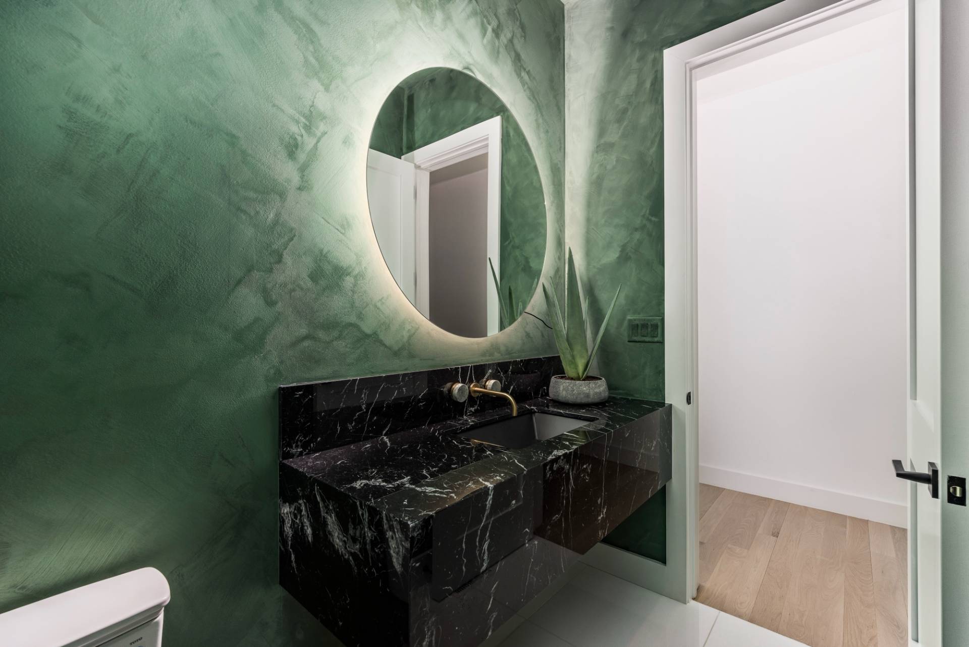 38 Chatfields Ridge Road East Hampton, NY 11937 - Photo 9 of 27 a bathroom with a sink and a mirror