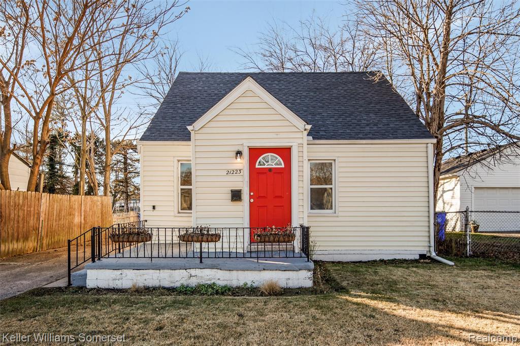 21223 Waltham Road Warren, MI 48089 - Photo 2 of 19