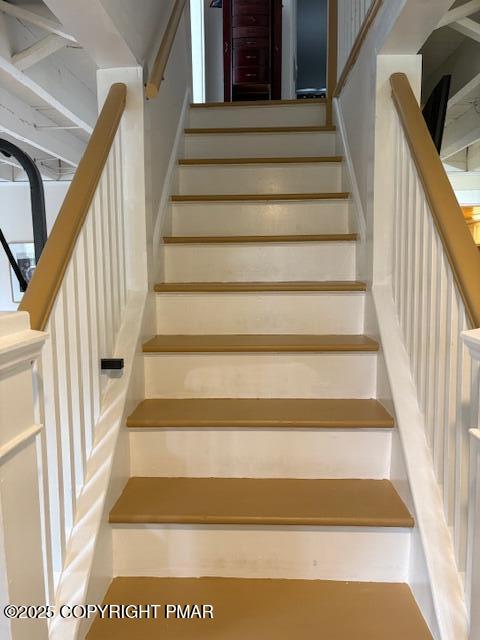 207 Munch Drive Henryville, PA 18332 - Photo 12 of 43 a view of entryway