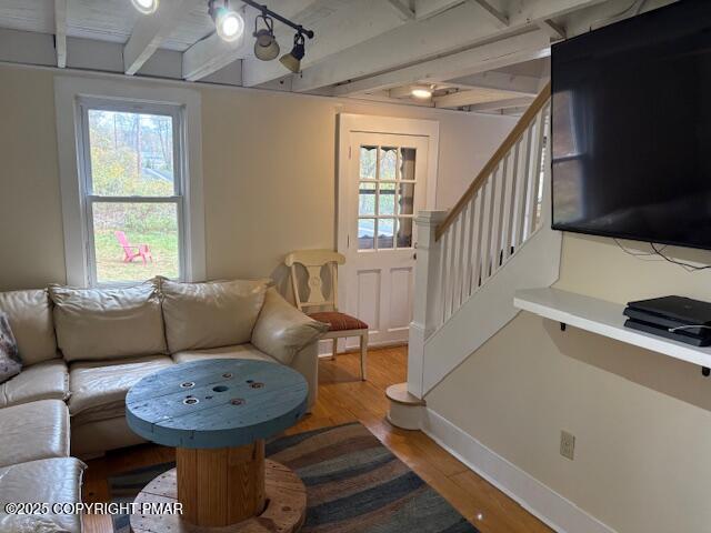 207 Munch Drive Henryville, PA 18332 - Photo 3 of 43 a view of a livingroom with furniture and a couch