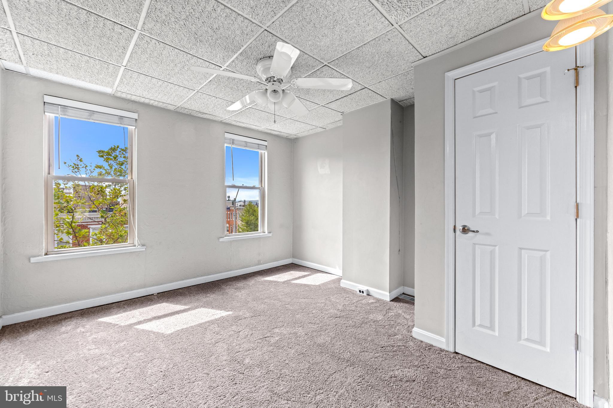 1505 South Hanover Street Baltimore, MD 21230 - Photo 23 of 30 a view of an empty room with a window