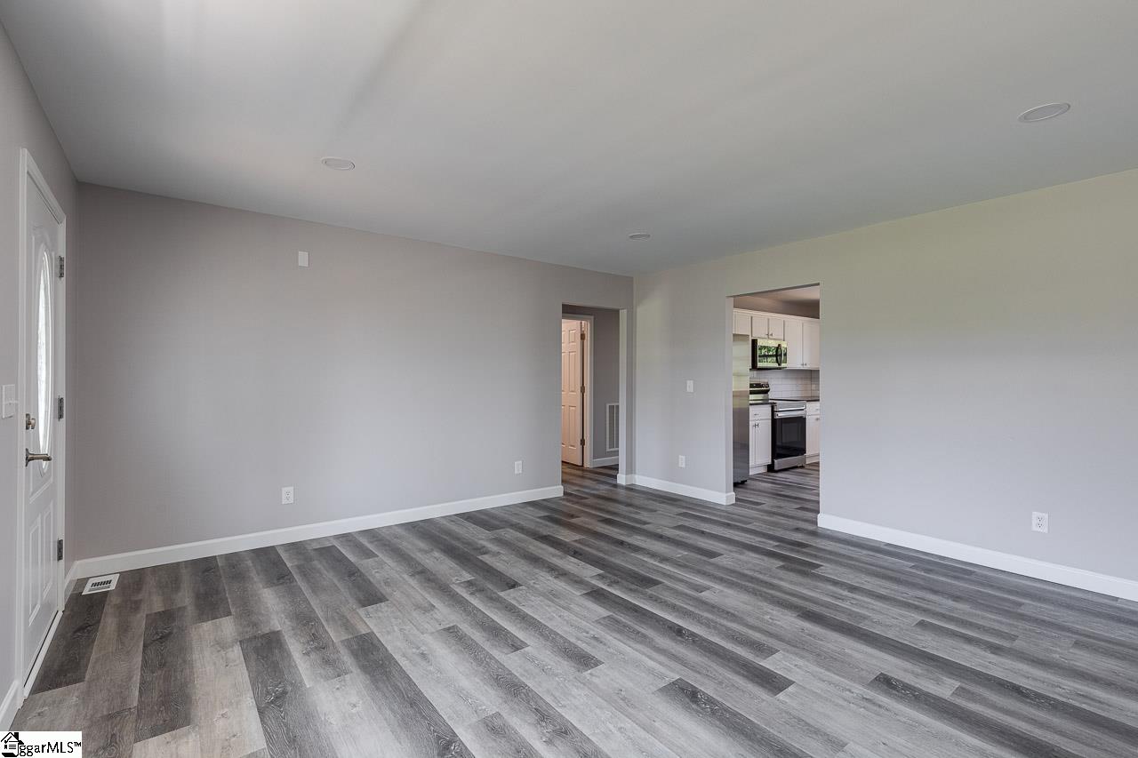 190 Fincher Road Pauline, SC 29374 - Photo 8 of 34 Gallery Image 8