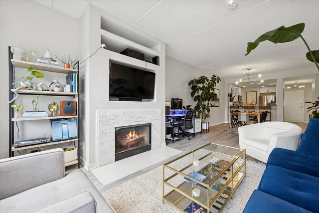 $3,500 | 1515 North Wells Street, Unit 5C, Chicago, IL 60610