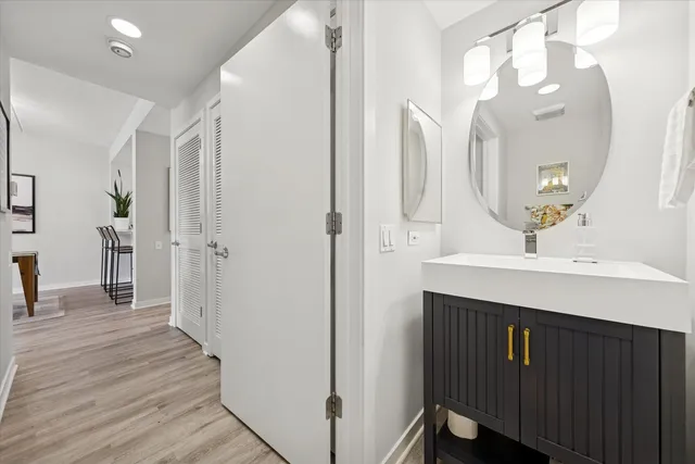 $3,500 | 1515 North Wells Street, Unit 5C, Chicago, IL 60610