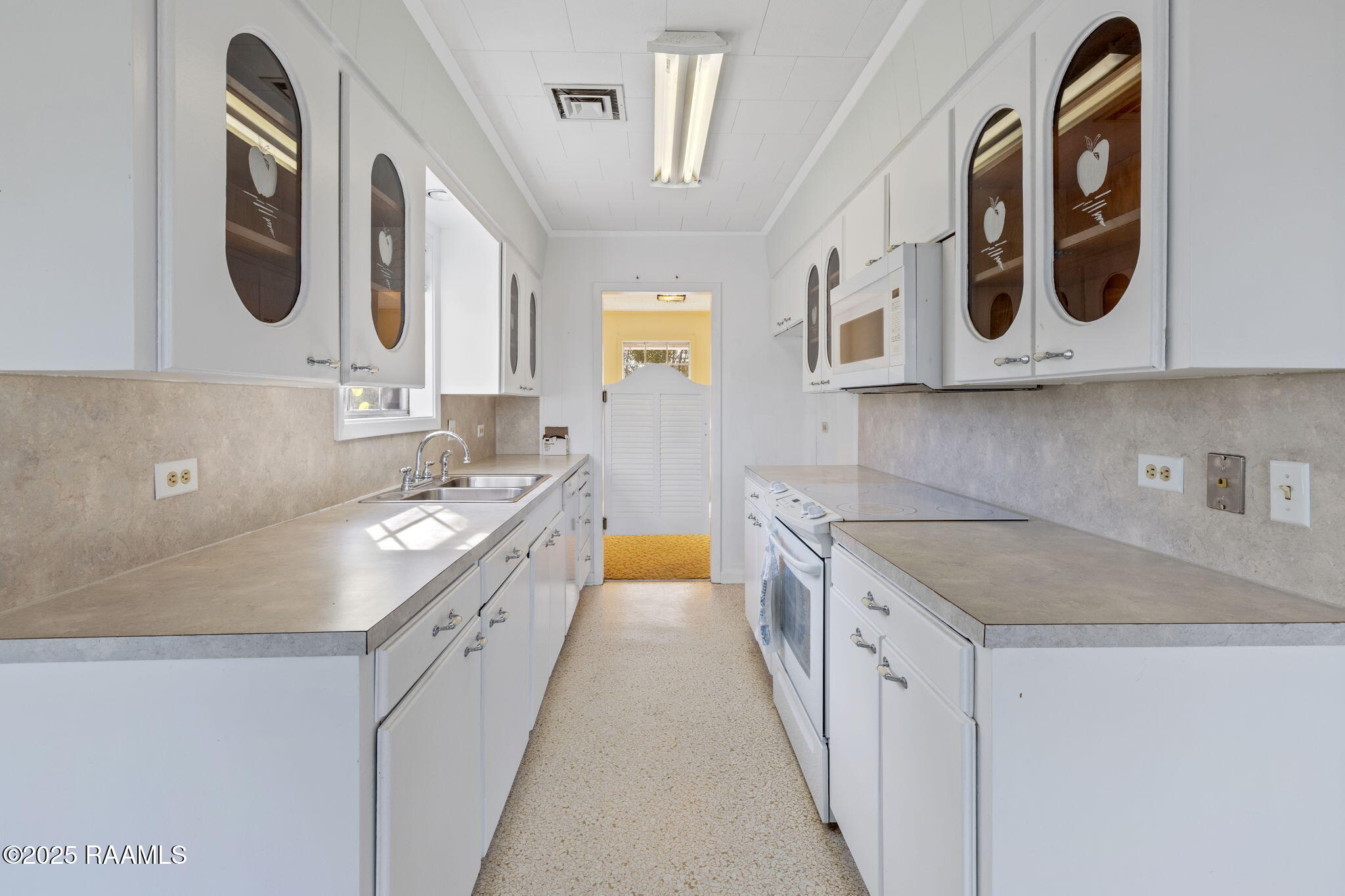 4250 Trailer Town Road Jennings, LA 70546 - Photo 5 of 17 6-web-or-mls-HC6A4081