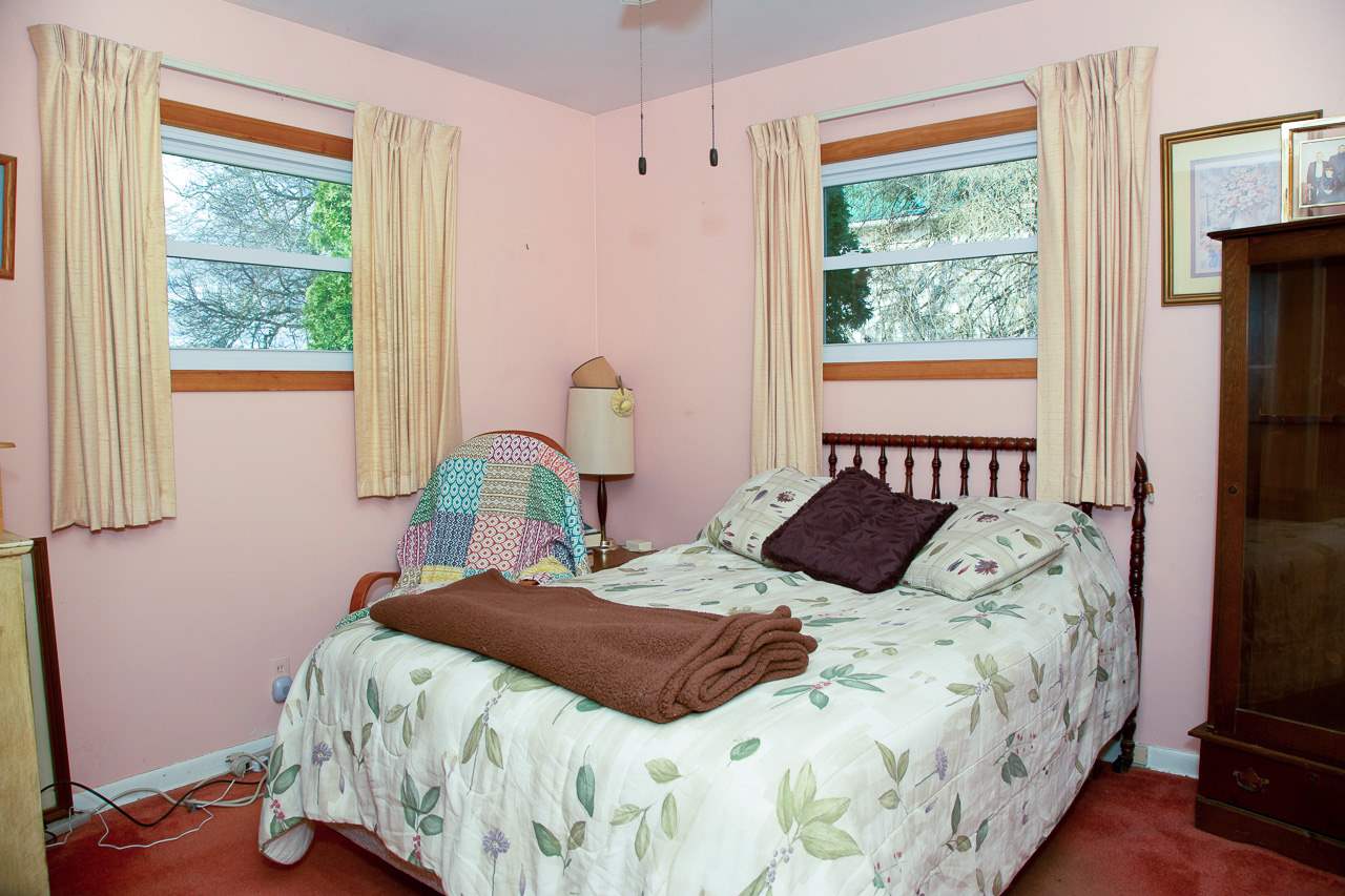 3103 East Frances Road Clio, MI 48420 - Photo 9 of 19 31375992-8.JPG