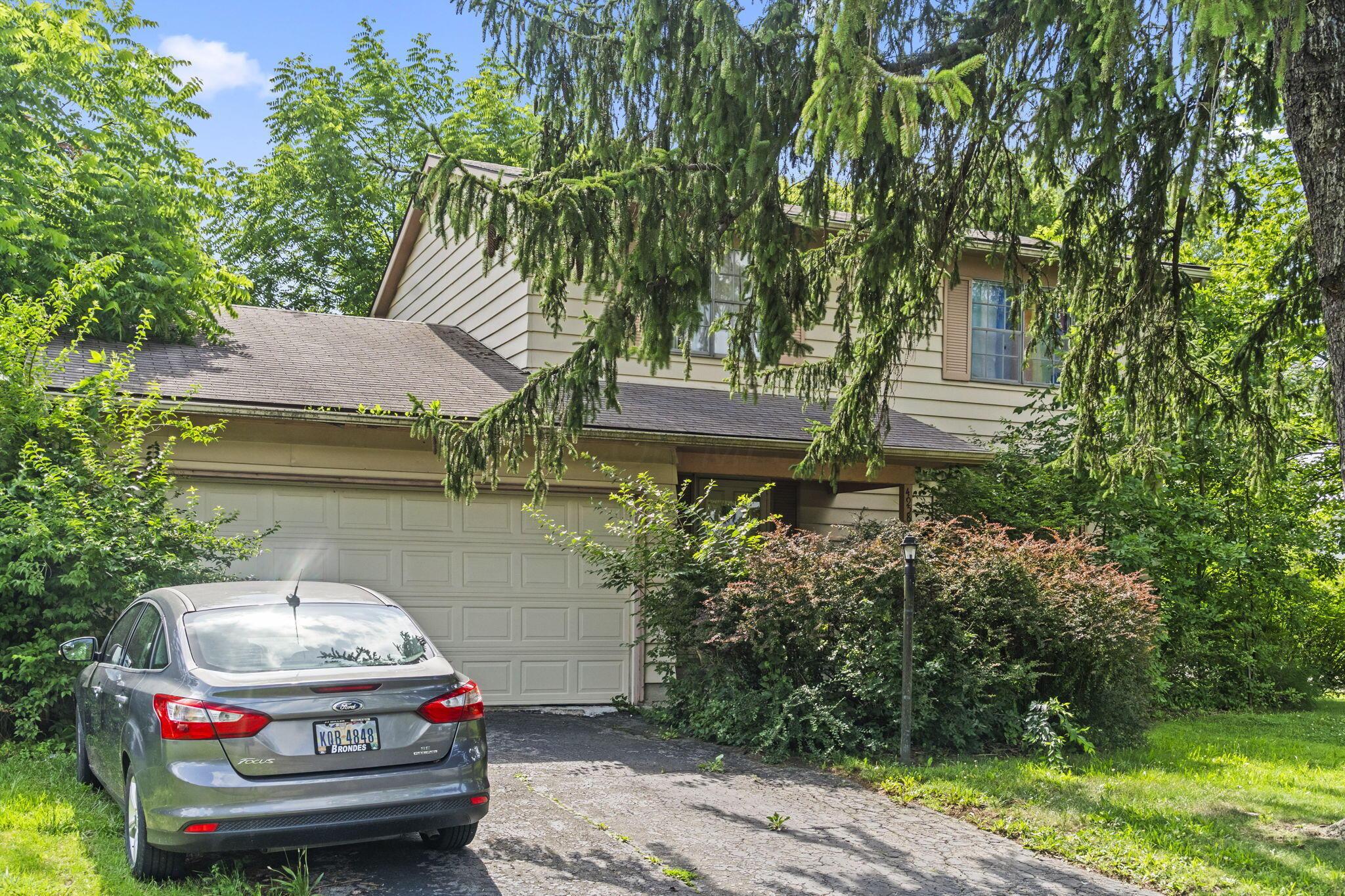 4958 Shadycrest Road Columbus, OH 43229 - Photo 1 of 13 1-web-or-mls-DSC07432