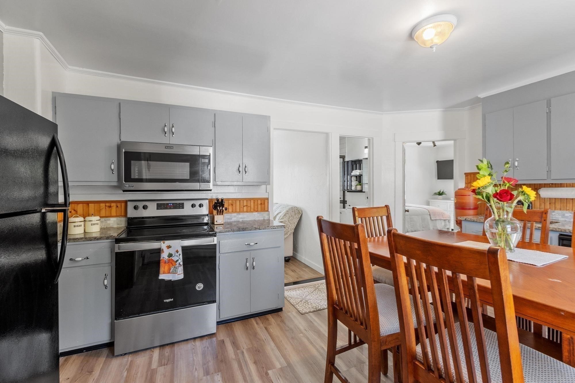262 Oak Street Clinton, MA 01510 - Photo 3 of 42 Gallery Image 3