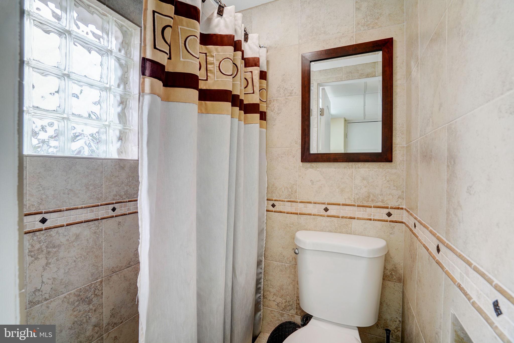 833 Rennard Street Philadelphia, PA 19116 - Photo 20 of 40 Gallery Image 20