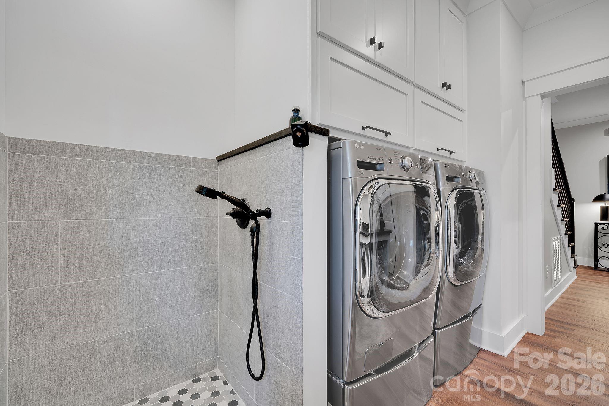 4111 Ridge Drive Northeast Conover, NC 28613 - Photo 26 of 39 a utility room with dryer and washer